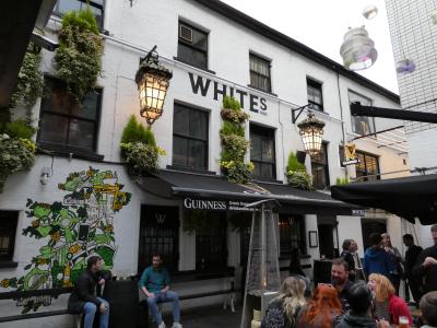 Whites Tavern