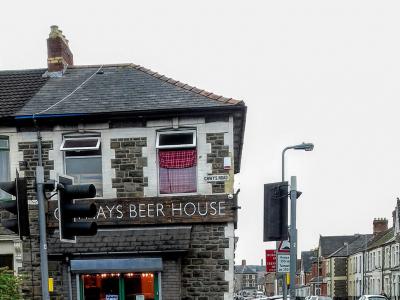 Cathays Beer House - Cardiff