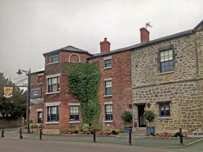 Wynnstay Arms Hotel