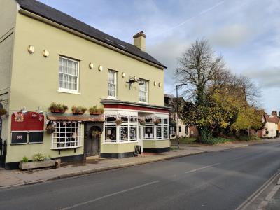 Drapers Hotel - Earls Colne