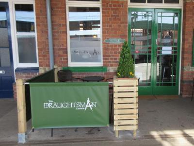 Draughtsman Alehouse