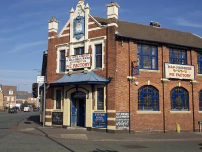 Mad O'Rourkes Pie Factory - Tipton