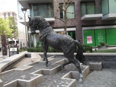 Running Horse London E1 taken 2022-04-11
