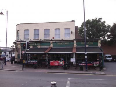 Escape Bar - Leyton