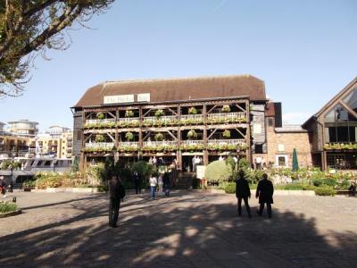 Dickens Inn London E1 taken April 2014