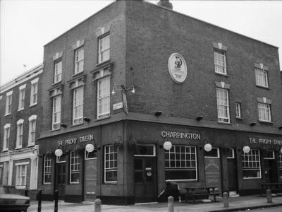 Priory Tavern London E5 taken 1 April 1989.