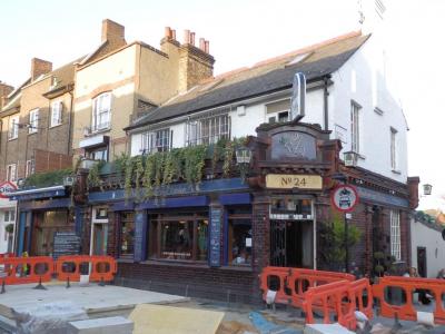 Dove Free House & Kitchen - Hackney