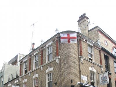 Bricklayers Arms London EC2