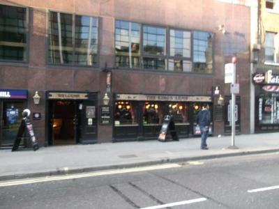 Kings Arms London EC2 taken Apr 2012
