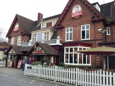 Toby Carvery - Buckhurst Hill (3)