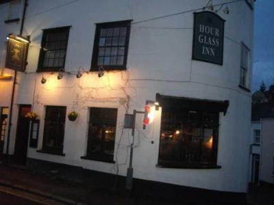 Hour Glass Inn