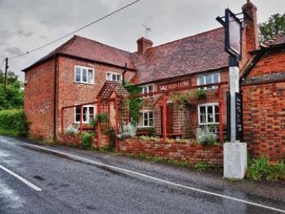 Red Lion - Mortimer West End