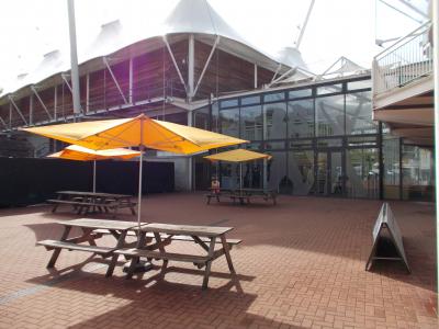 Rose Bowl Bars, West End