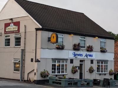 Lowes Arms - Denton
