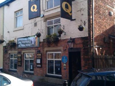 Q Inn - Stalybridge