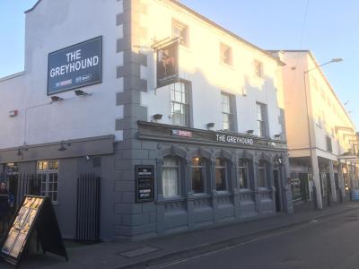 Greyhound - Leamington Spa