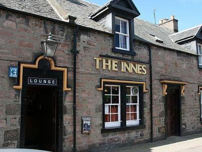 Innes Bar