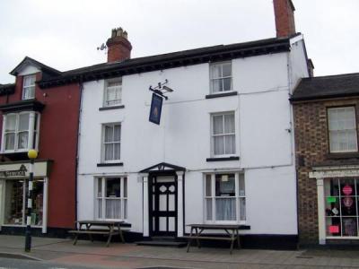 Queens Head - Llanidloes