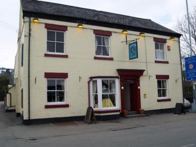Dolphin Inn - Llanymynech