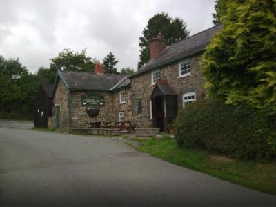 Dolau Inn - Mochdre
