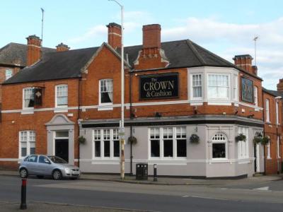Crown & Cushion