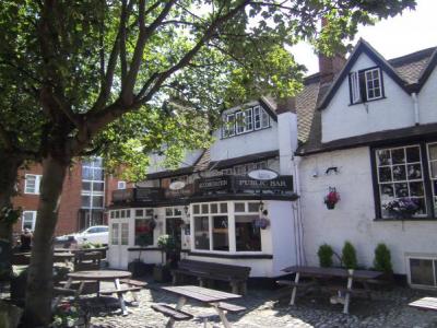 Old Black Horse Hotel