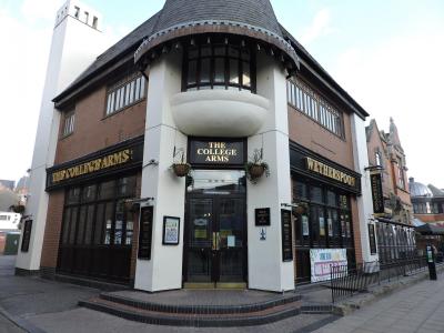 College Arms - JD Wetherspoon