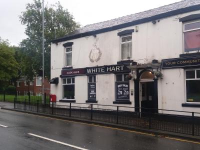 White Hart Inn - Hollins