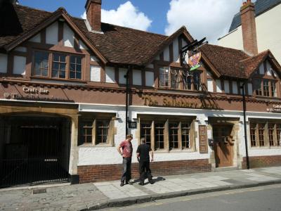 Salisbury Arms