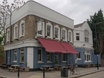 Crooked Well - Camberwell