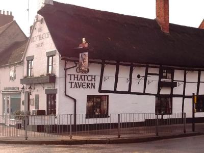 Old Thatch Tavern - Stratford-upon-Avon