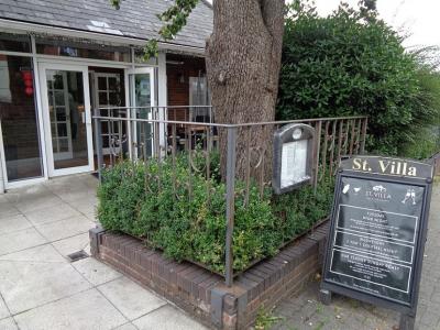 St. Villa Bar & Restaurant