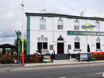 Champs Sports Bar & Grill - Southport