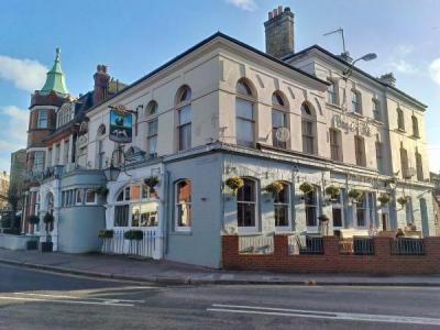 Dog & Fox, SW19