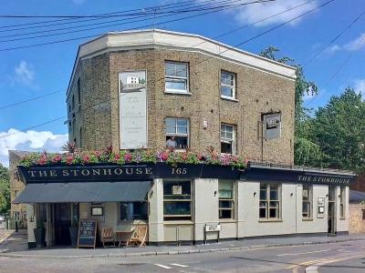 Stonhouse - Clapham