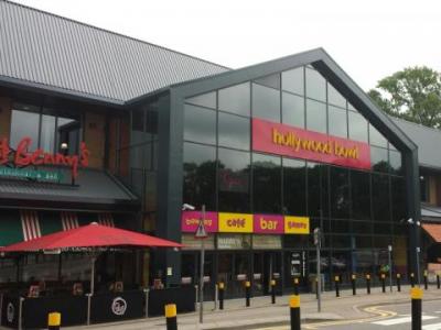 Hollywood Bowl - Garston