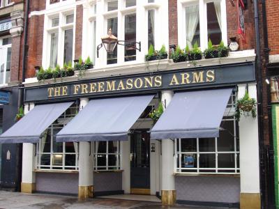 Freemasons Arms WC2-1 Jan 2017