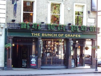 Bunch of Grapes SW3 June 2017