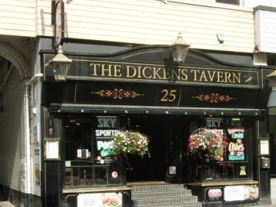 Paddington, Dickens Tavern