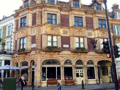 Drayton Arms SW5 main shot