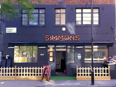 Simmons Bar, W1T, 14/04/15