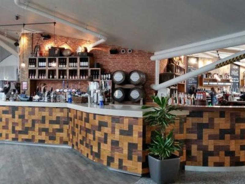 Brigg & Stow, Lulsgate