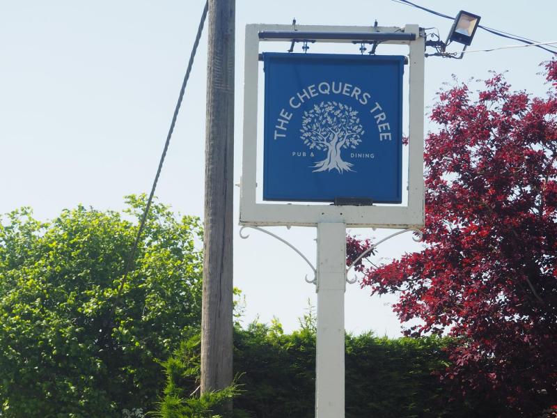 Chequers Tree, Prestwood