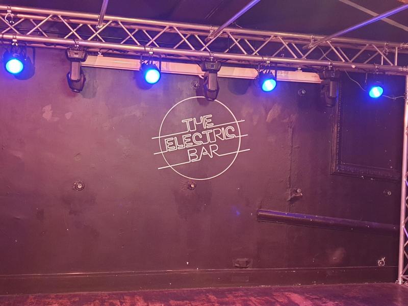 Electric Bar, Bath •