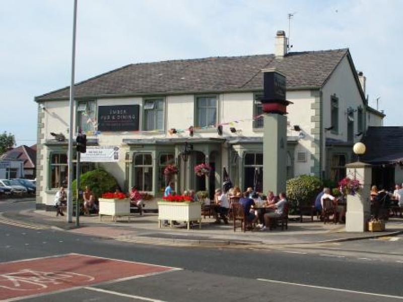 Castle Gardens, Carleton