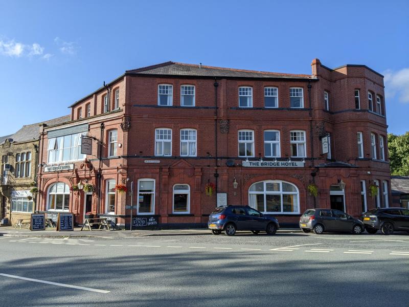 Bridge Hotel, Horwich