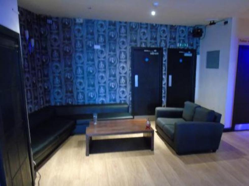 McCauleys, Bolton •