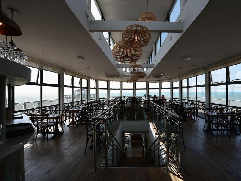 Brighton Beach Club, Brighton