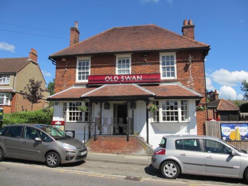 Old Swan, Milton Keynes •