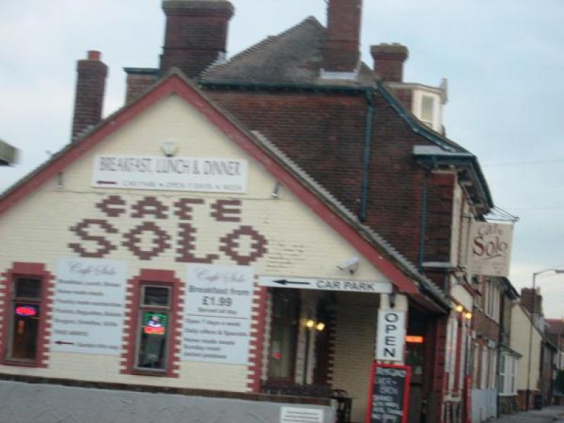 Cafe Solo, Canterbury